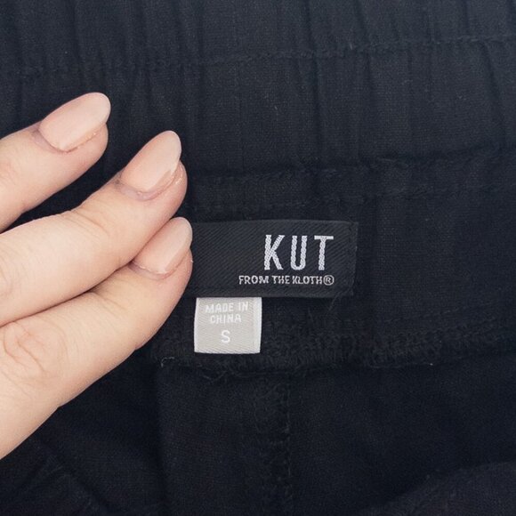 KUT Pull On Linen Blend Cargo Shorts in Black, Size Small - Picture 3 of 6